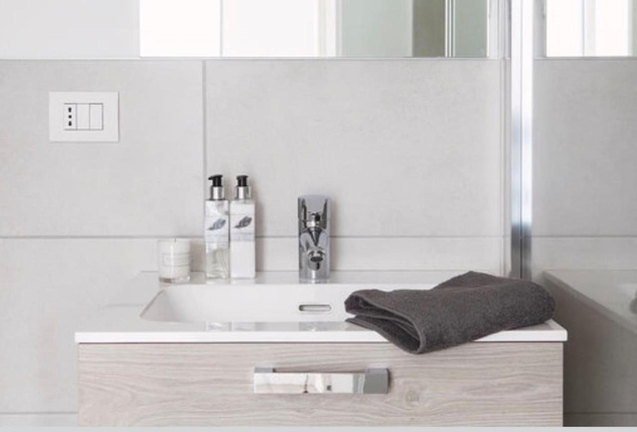 Ulivi Luxury Loft & Pool - The House Of Travelers Διαμέρισμα Carate Urio Εξωτερικό φωτογραφία